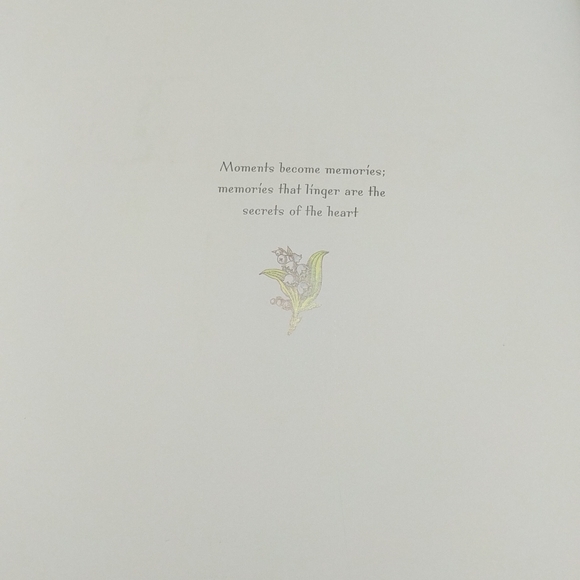 Cynthia Hart's Scrapbook Workshop Book - Picture 4 of 8